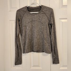 Lululemon Swiftly Tech Race Length Long Sleeve Size 8 EUC